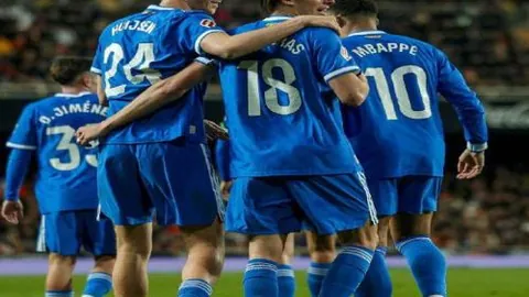 乒乓球巅峰对决：世界第一争霸，精彩不容缺席！