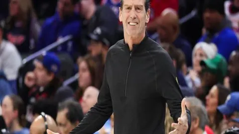 南京男篮迎战四川男篮CBA常规赛较量